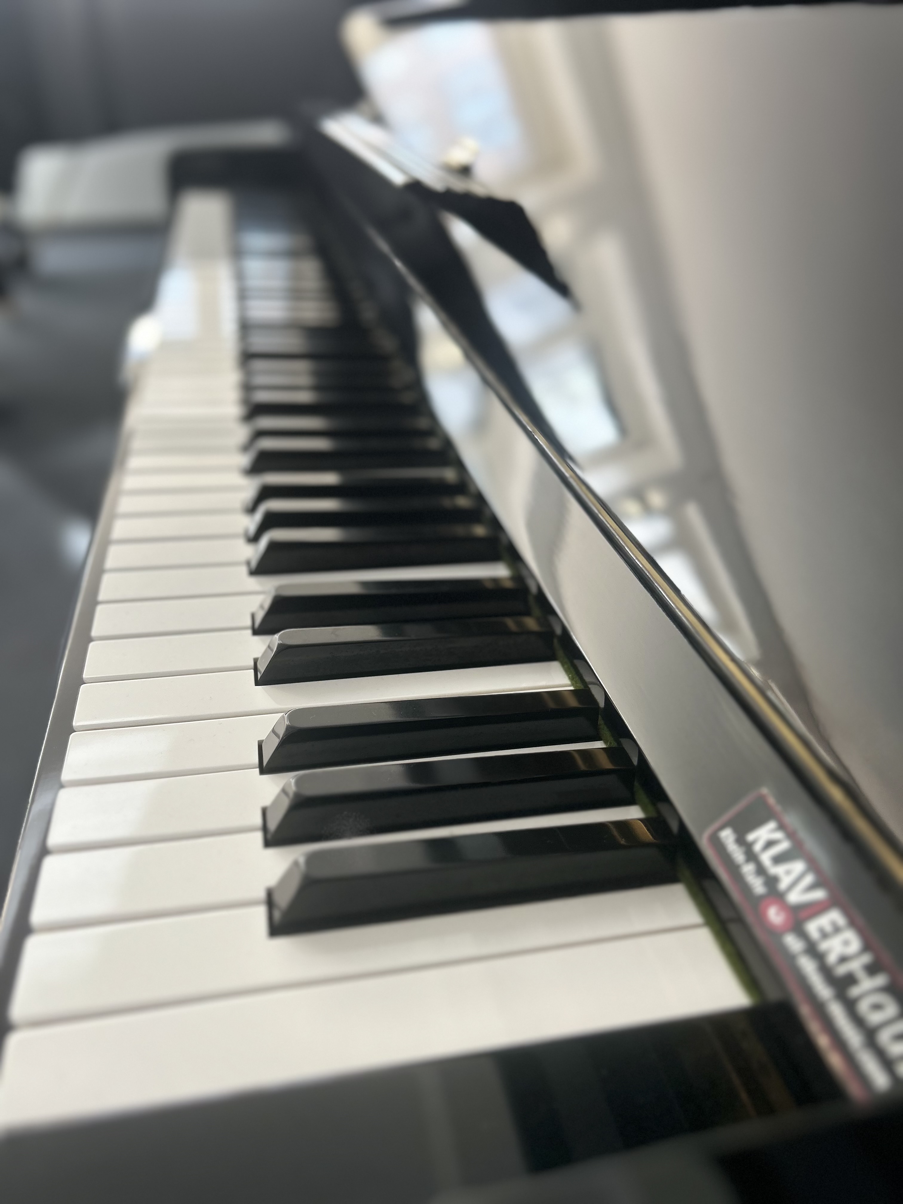 Yamaha U1 H Klavier Silent