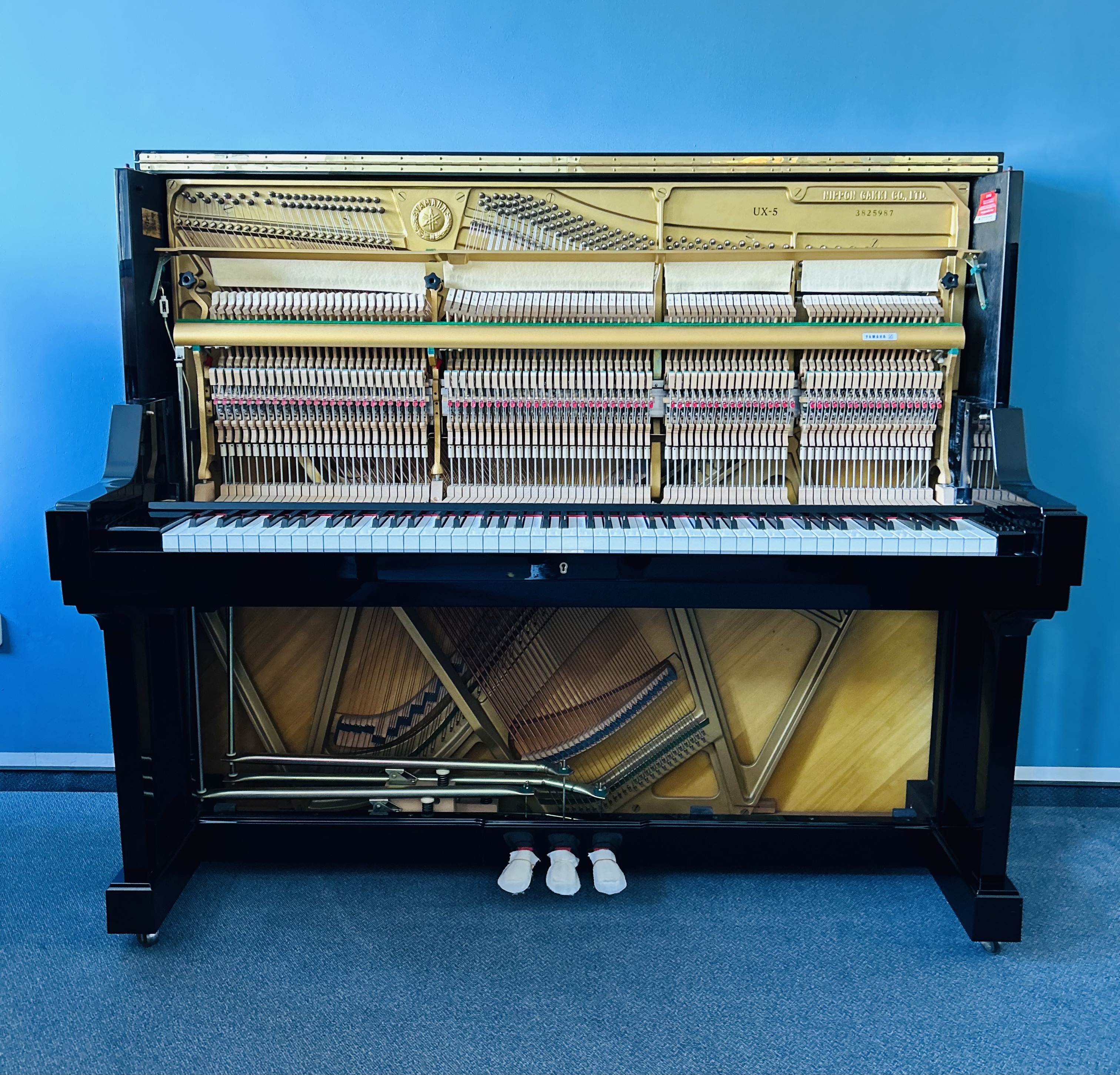 Yamaha UX5 Klavier