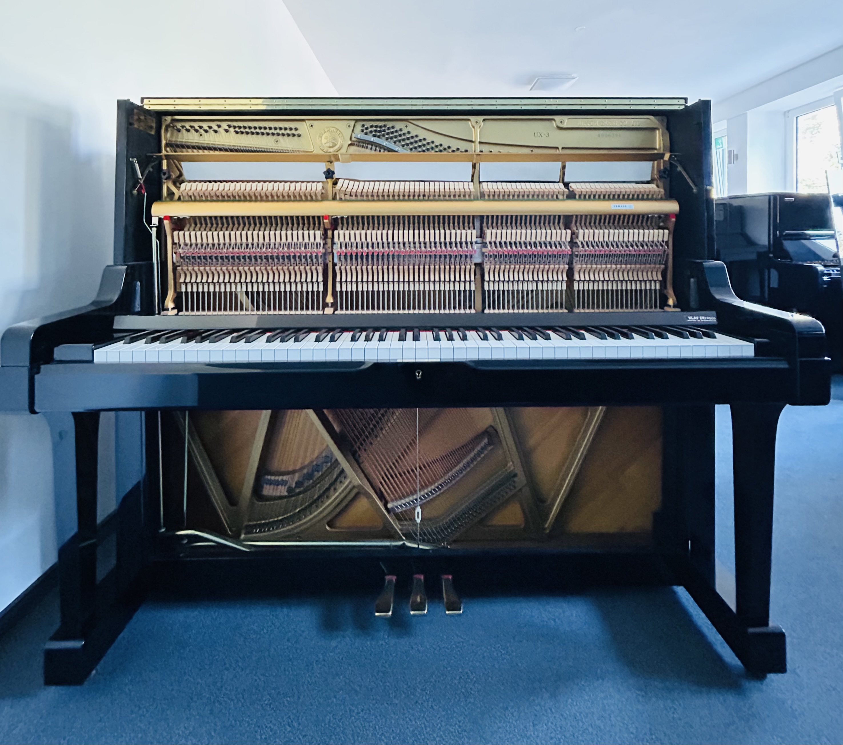 Yamaha UX3 Klavier