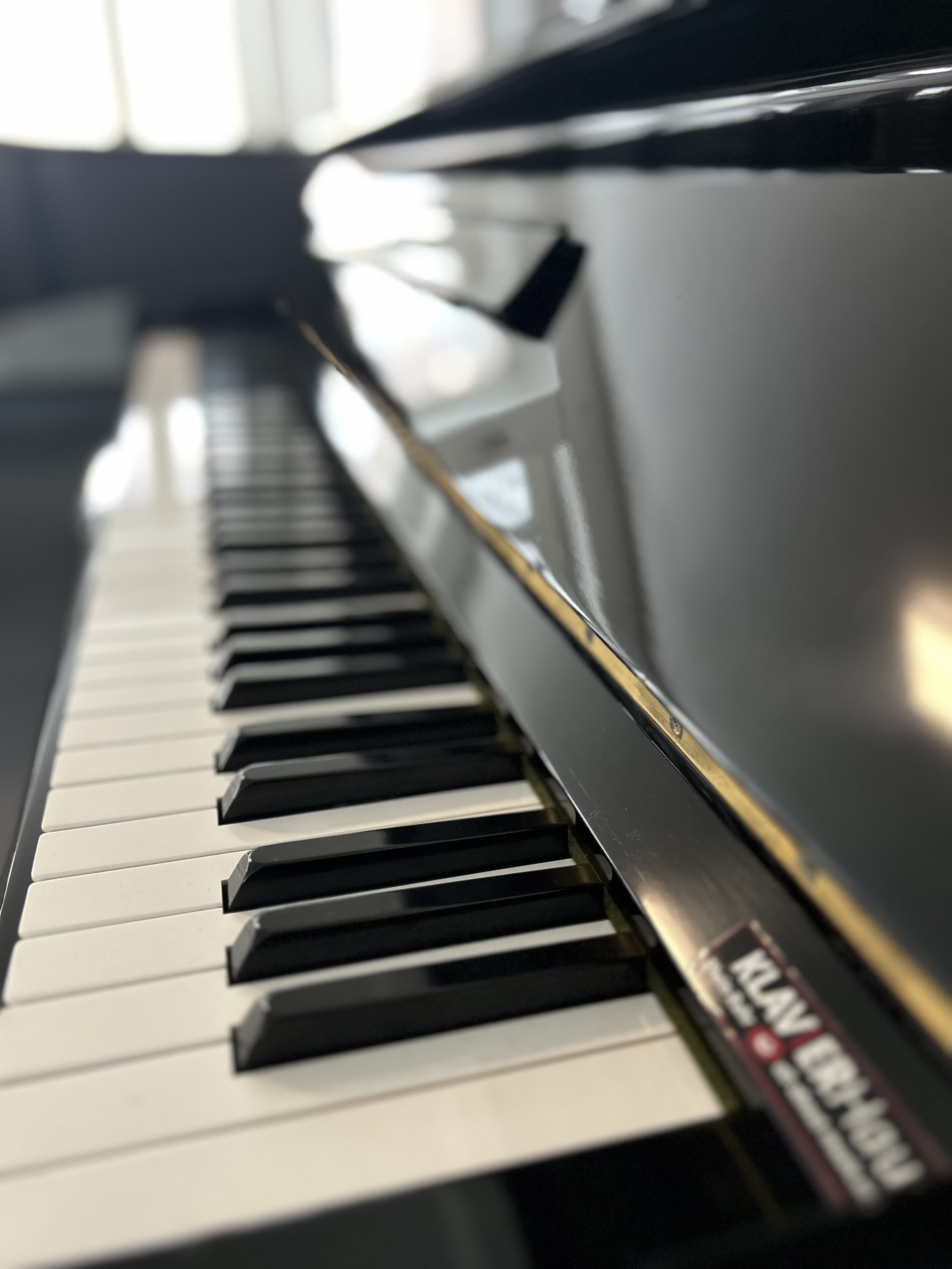 Yamaha U3H Klavier