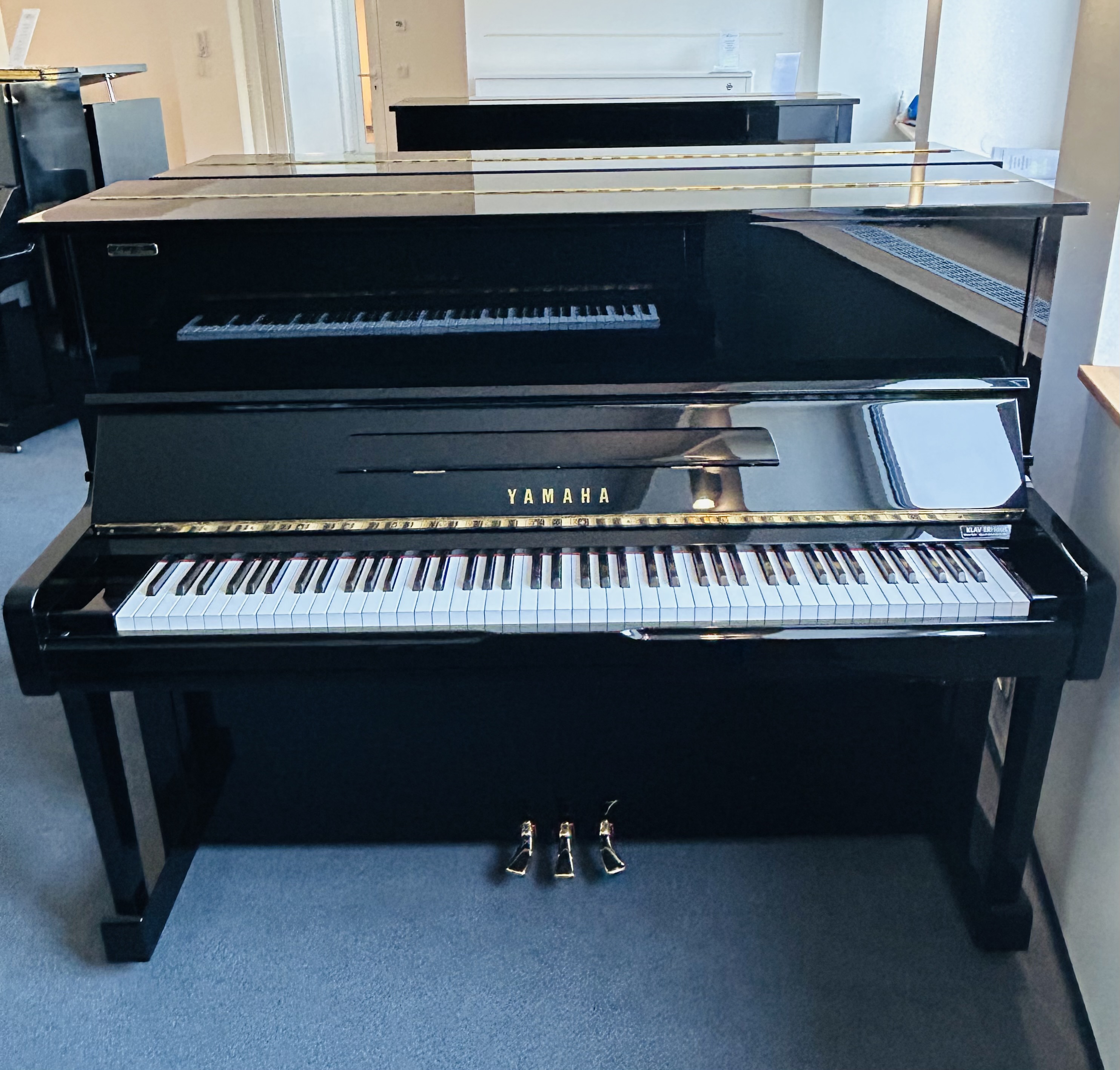 Yamaha U100SX  Klavier Silent